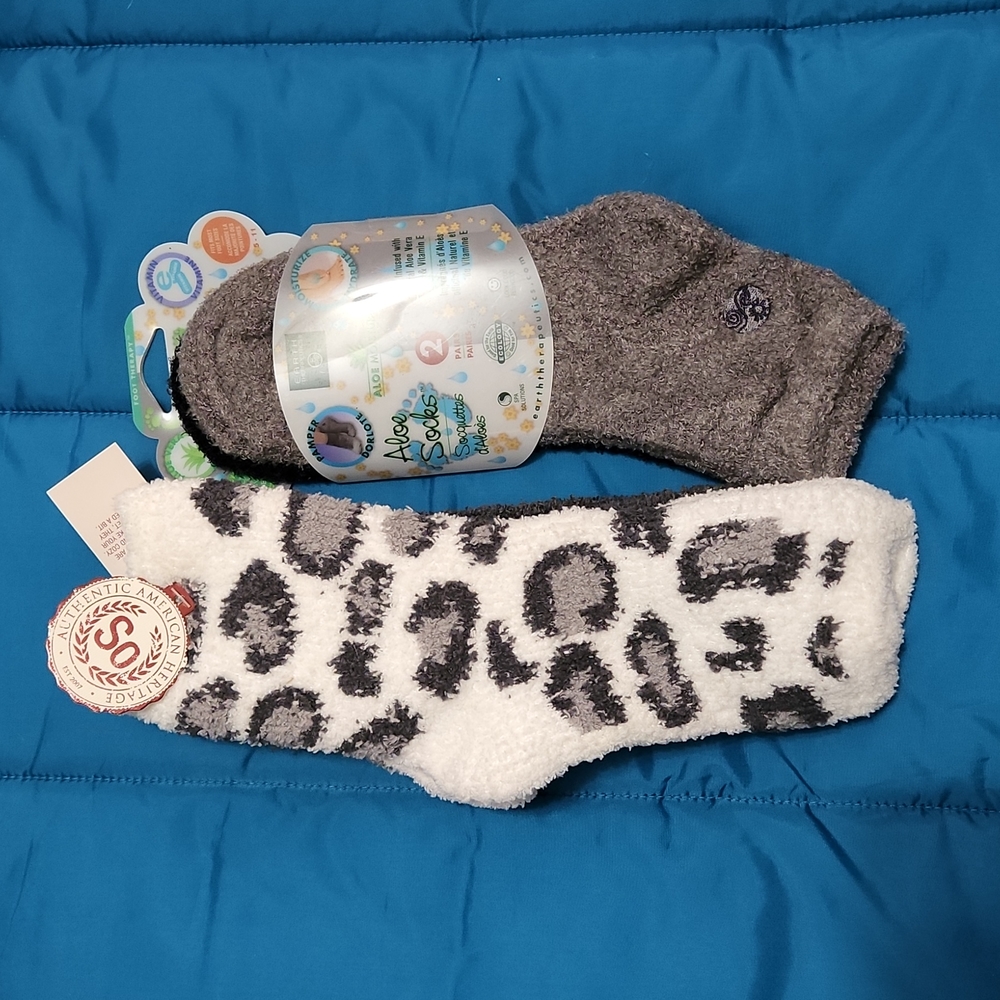 Bundle of Fuzzy Socks / Aloe Socks